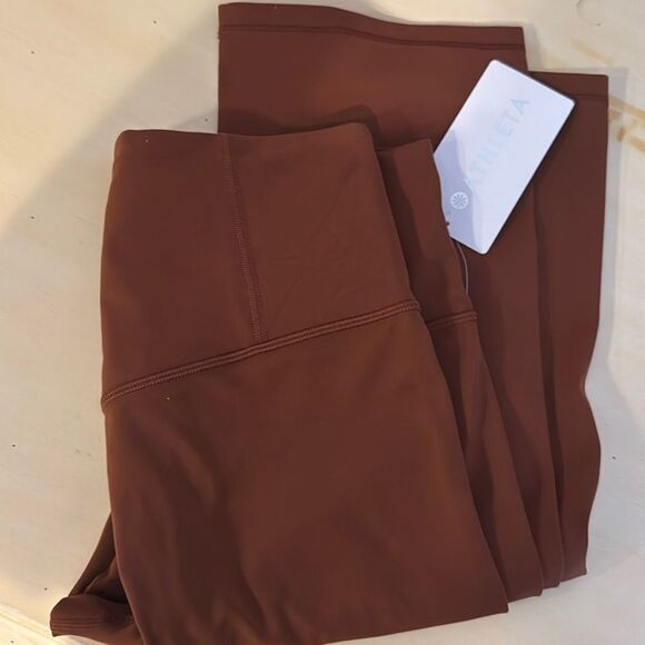 NWT Athleta Elation Straight Leg PantMedium